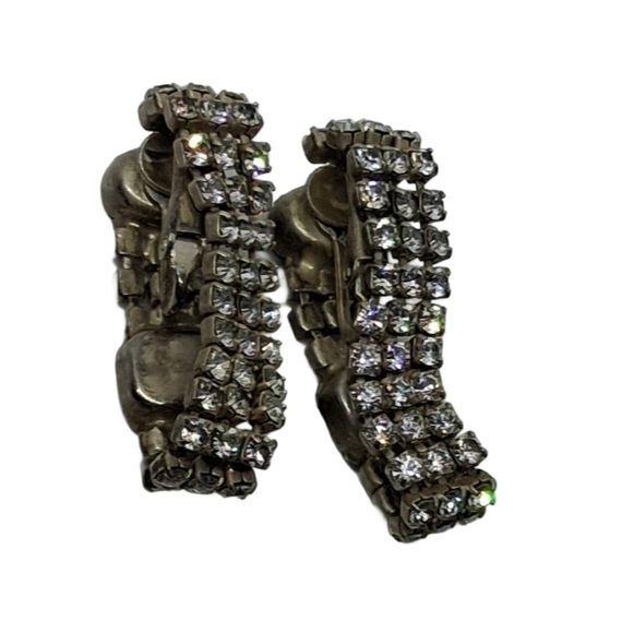 Vintage 50s Black And White Rhinestone Wrap Around Clip Earrings - Picture 8 of 8